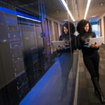 スイス再保険、データセンター保険需要が急増し2030年に242億ドルへ